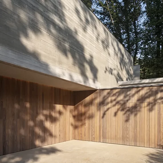 Afrormosia vlak v-groef gevelbekleding hout